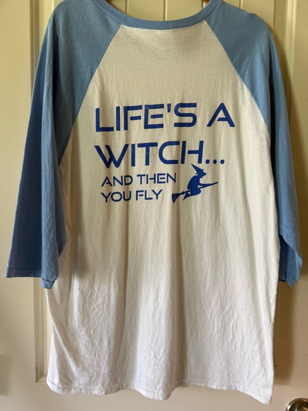 Carolina Beach Sea Witch Raglan Tee - White & Light Blue - Picture 4 of 6